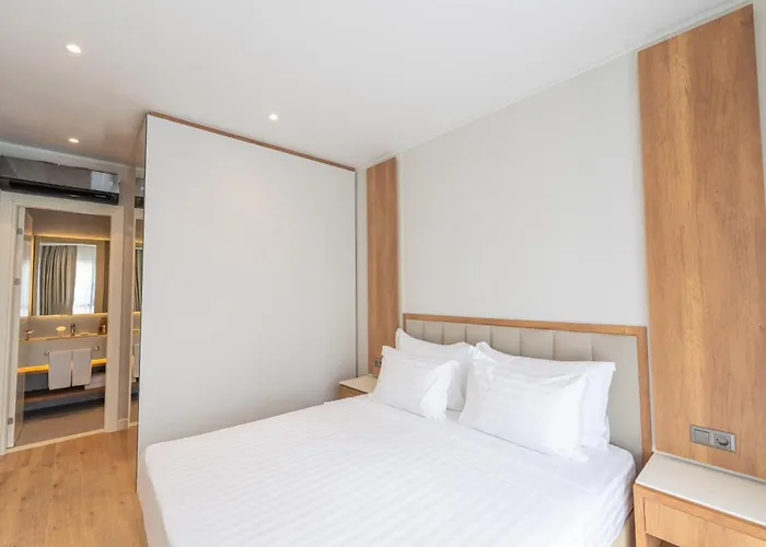 Club Marco Polo 5*