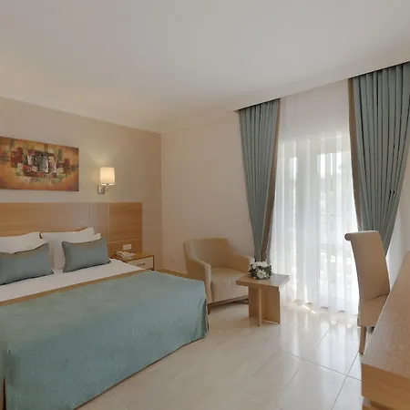 Курортный комплекс Club Marco Polo 5*