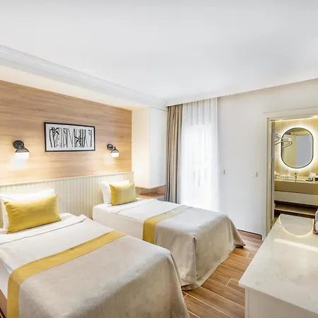 Курортный комплекс Club Marco Polo Кемер